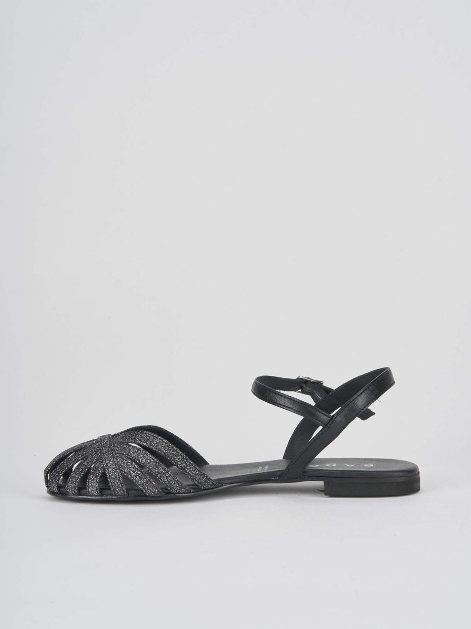 Low heel sandals heel 1 cm black leather