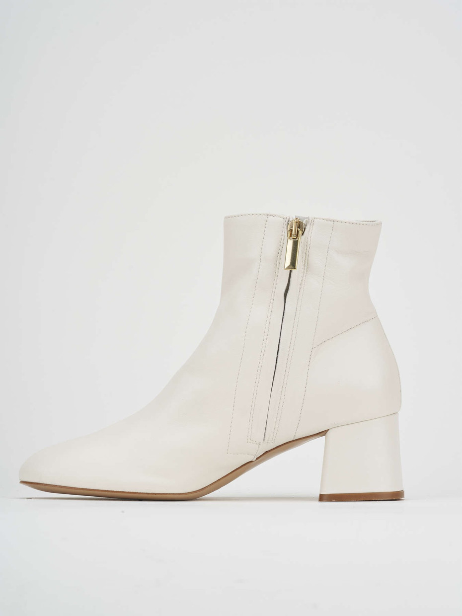 High heel ankle boots heel 5 cm white leather