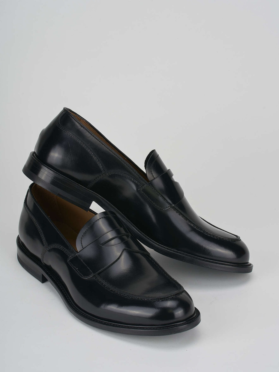 Loafers heel 1 cm black leather