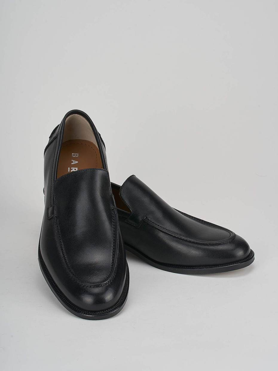 Loafers heel 1 cm black leather