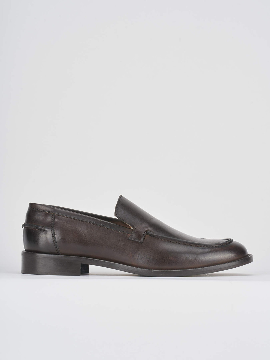 Loafers dark brown leather