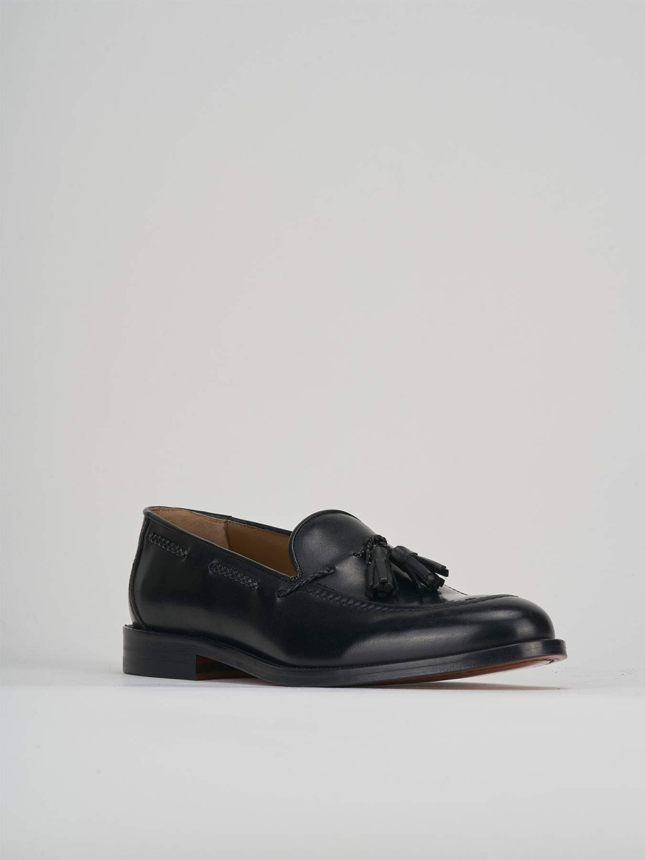 Loafers heel 2 cm black leather