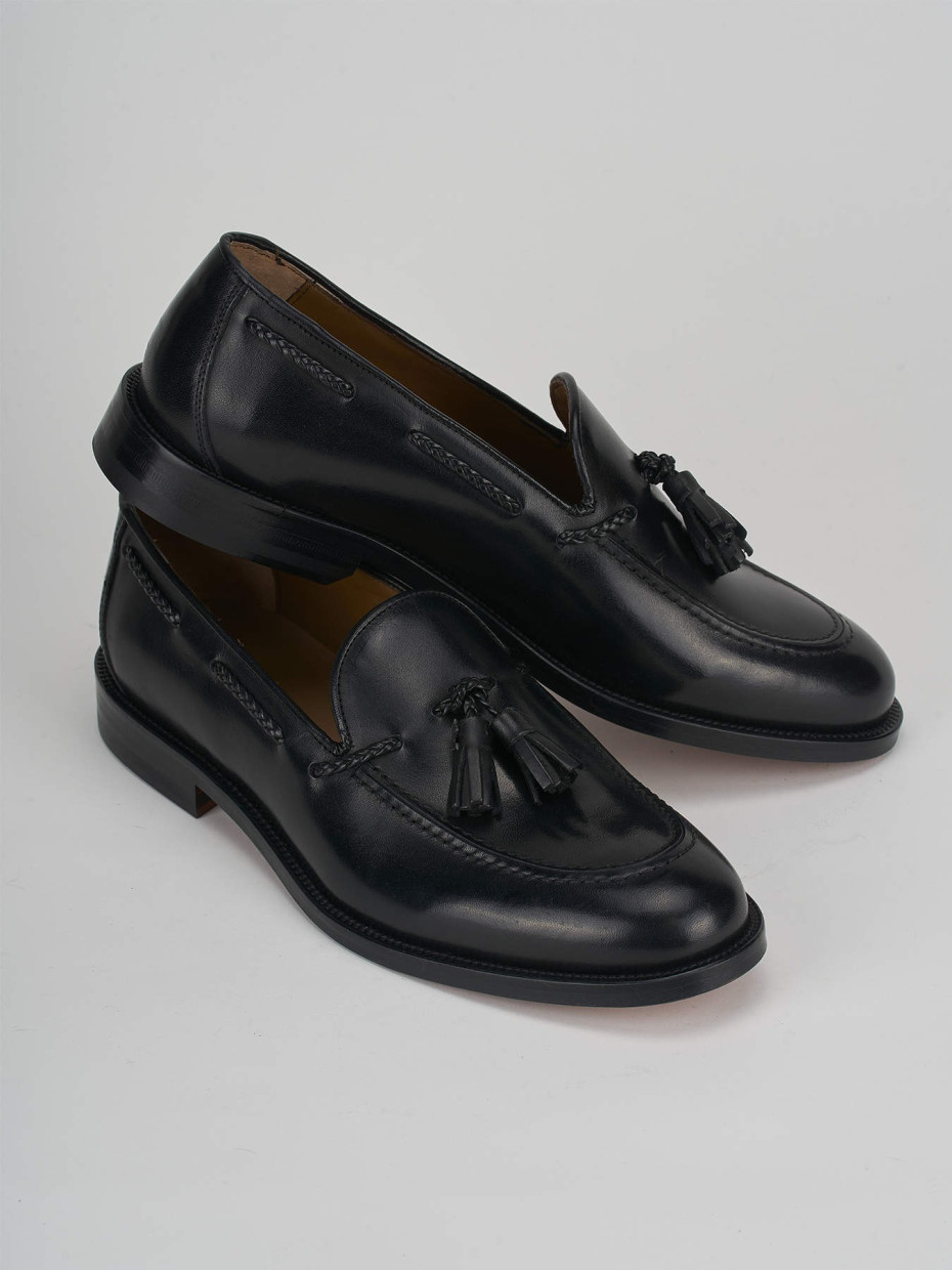 Loafers heel 2 cm black leather