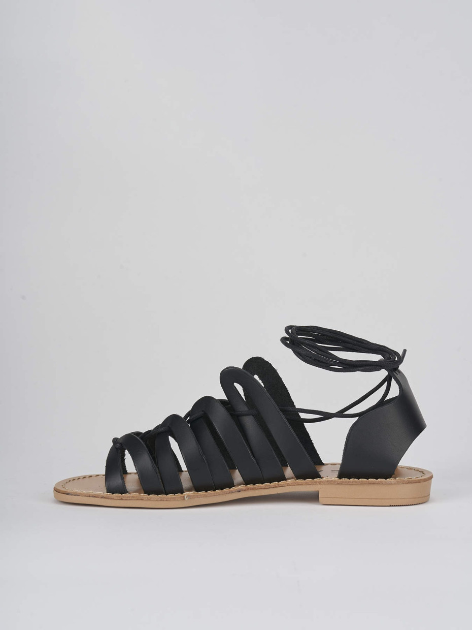 Low heel sandals heel 1 cm black leather