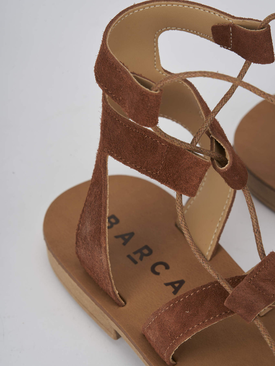 Low heel sandals heel 1 cm brown suede