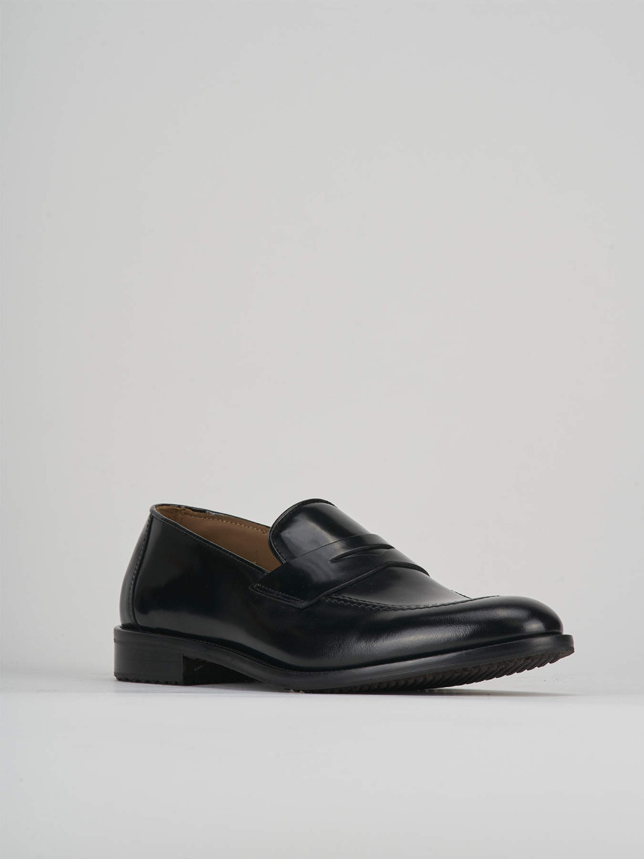 Loafers heel 1 cm black leather