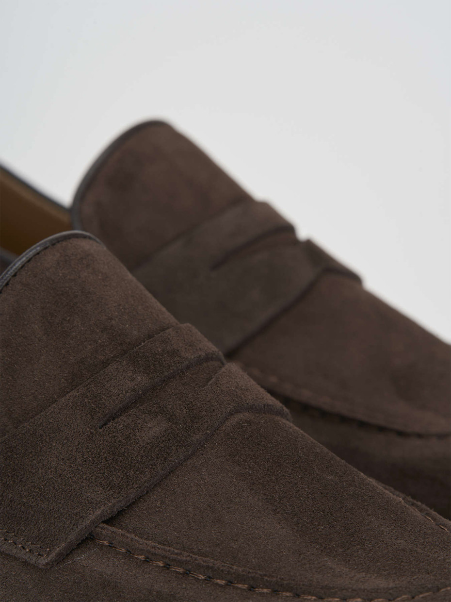 Loafers heel 1 cm dark brown suede