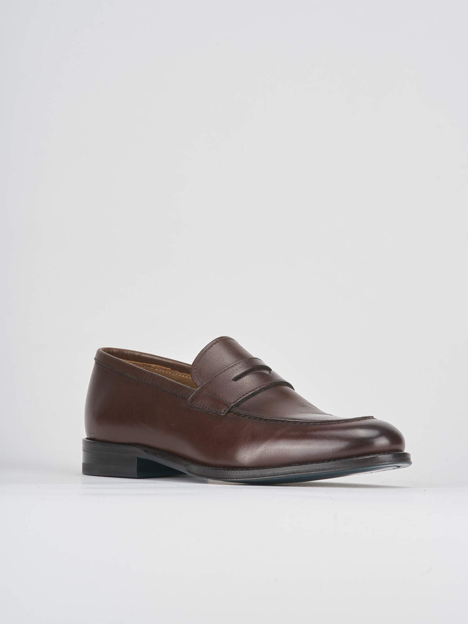 Loafers brown leather