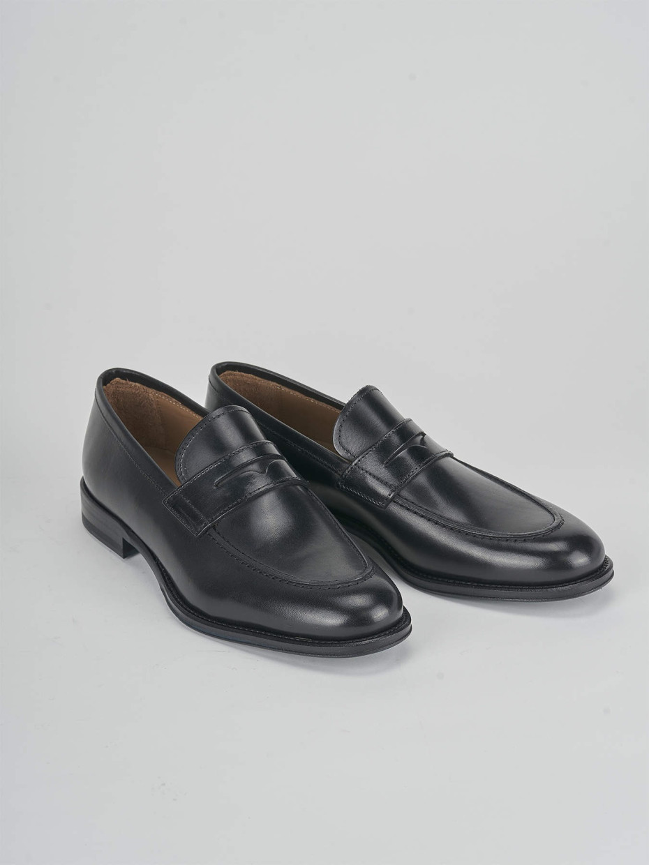 Loafers heel 1 cm black leather