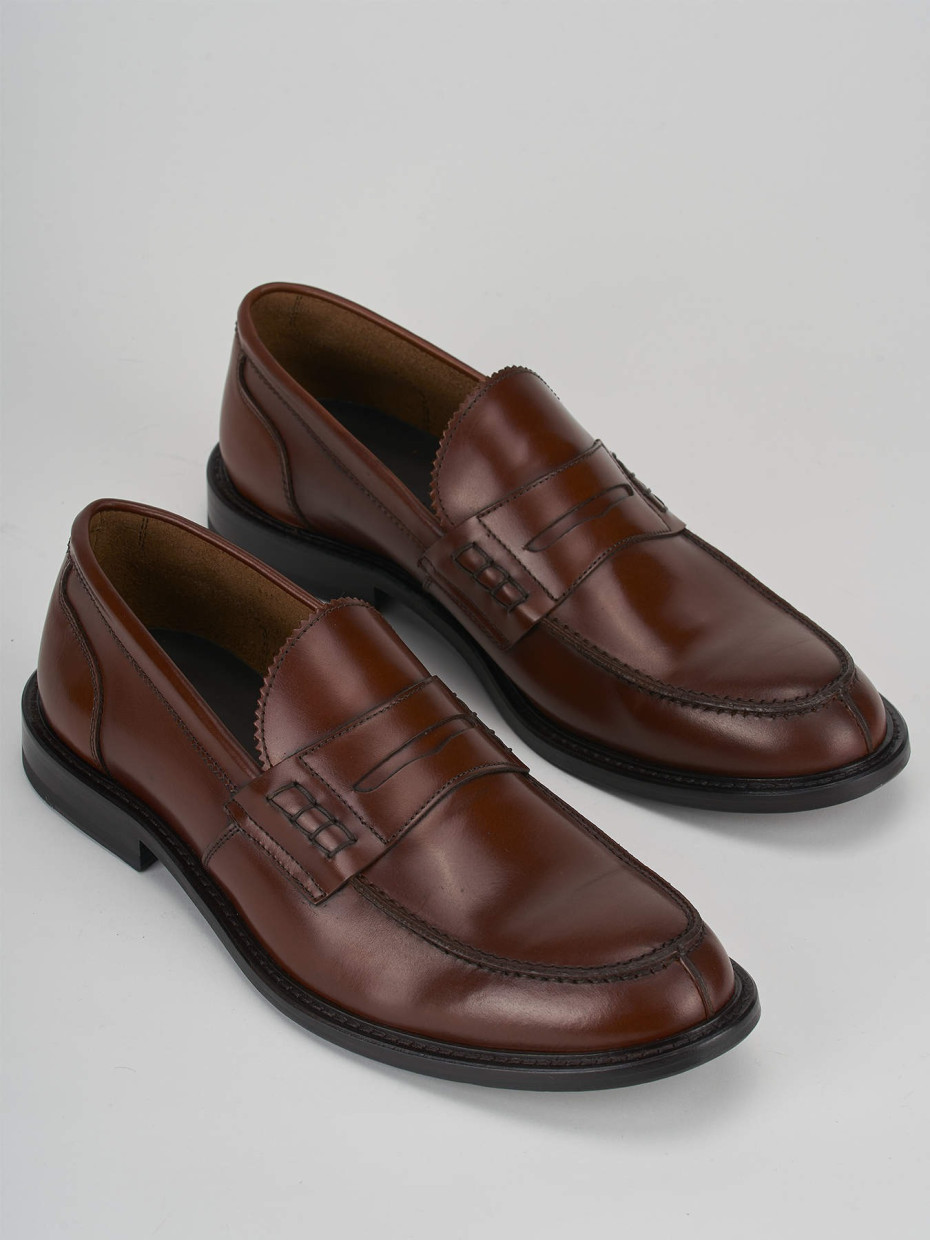 Loafers brown leather