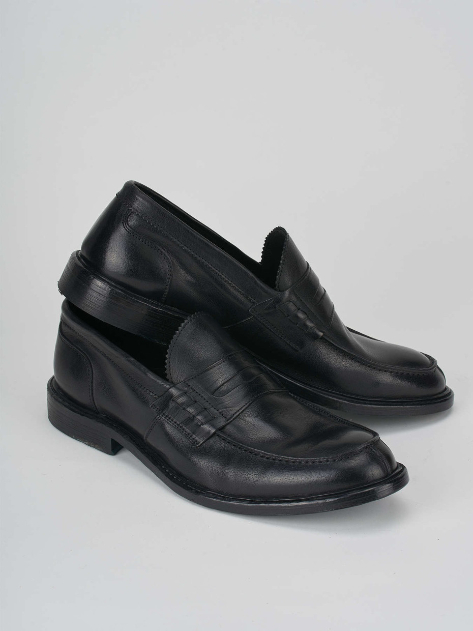 Loafers heel 1 cm black leather