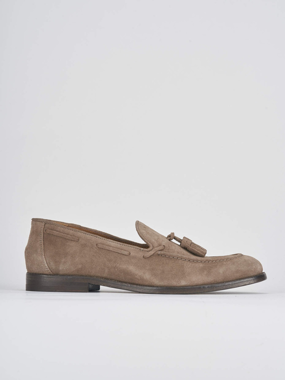 Loafers heel 2 cm beige suede