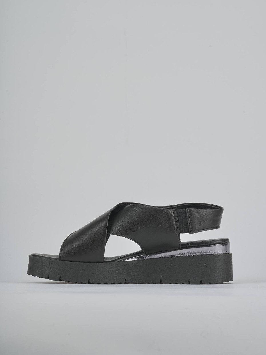 Wedge heels heel 4 cm black leather