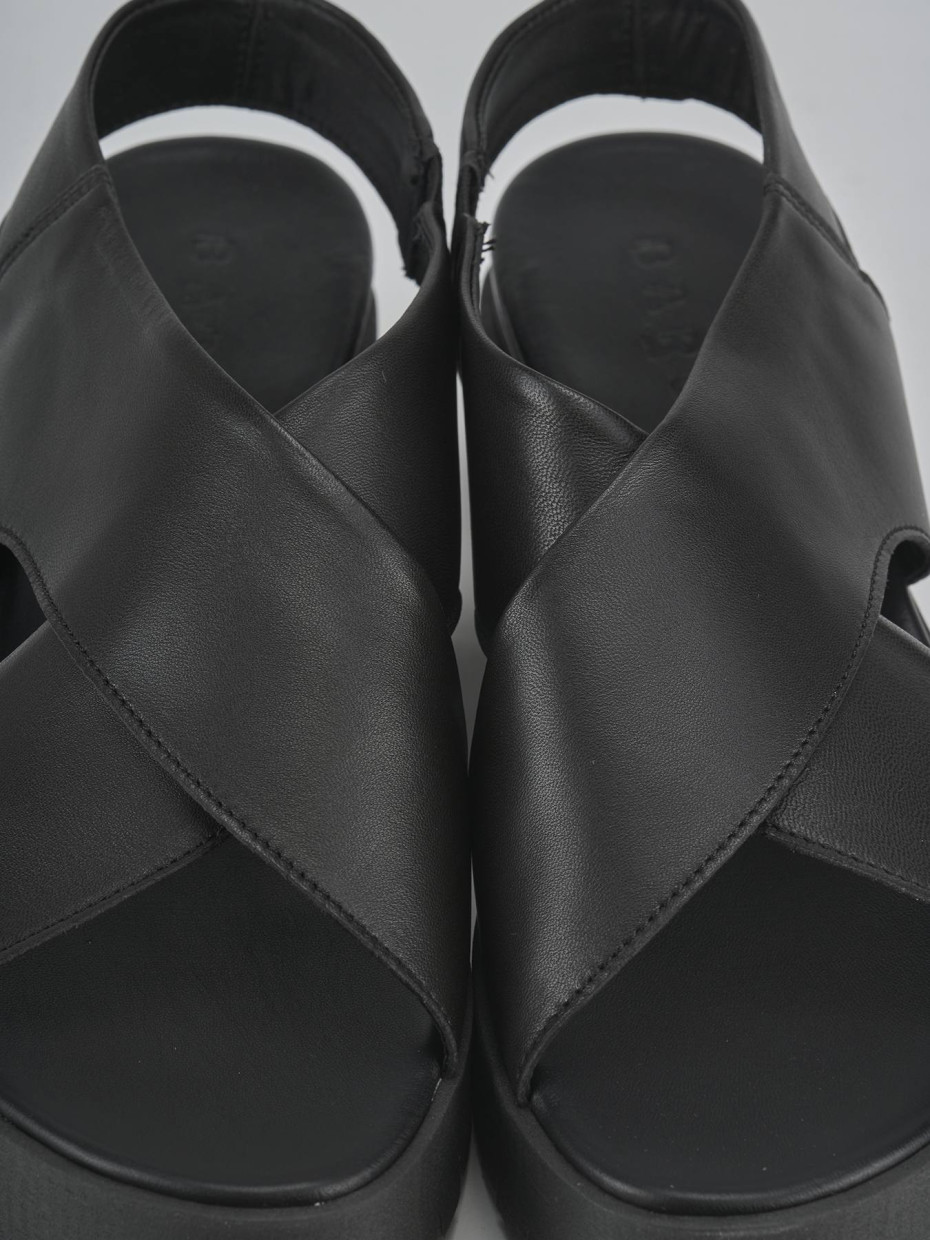 Wedge heels heel 4 cm black leather