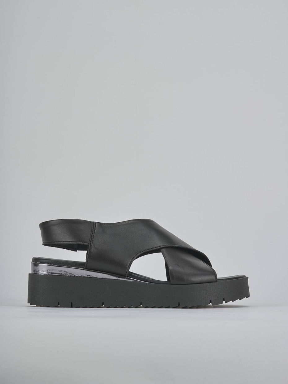 Wedge heels heel 4 cm black leather