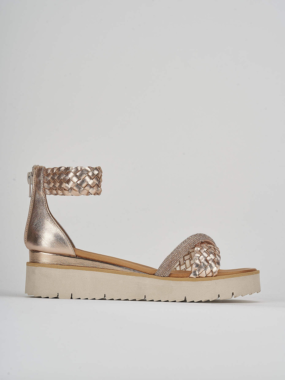 Low heel sandals heel 3 cm bronze leather