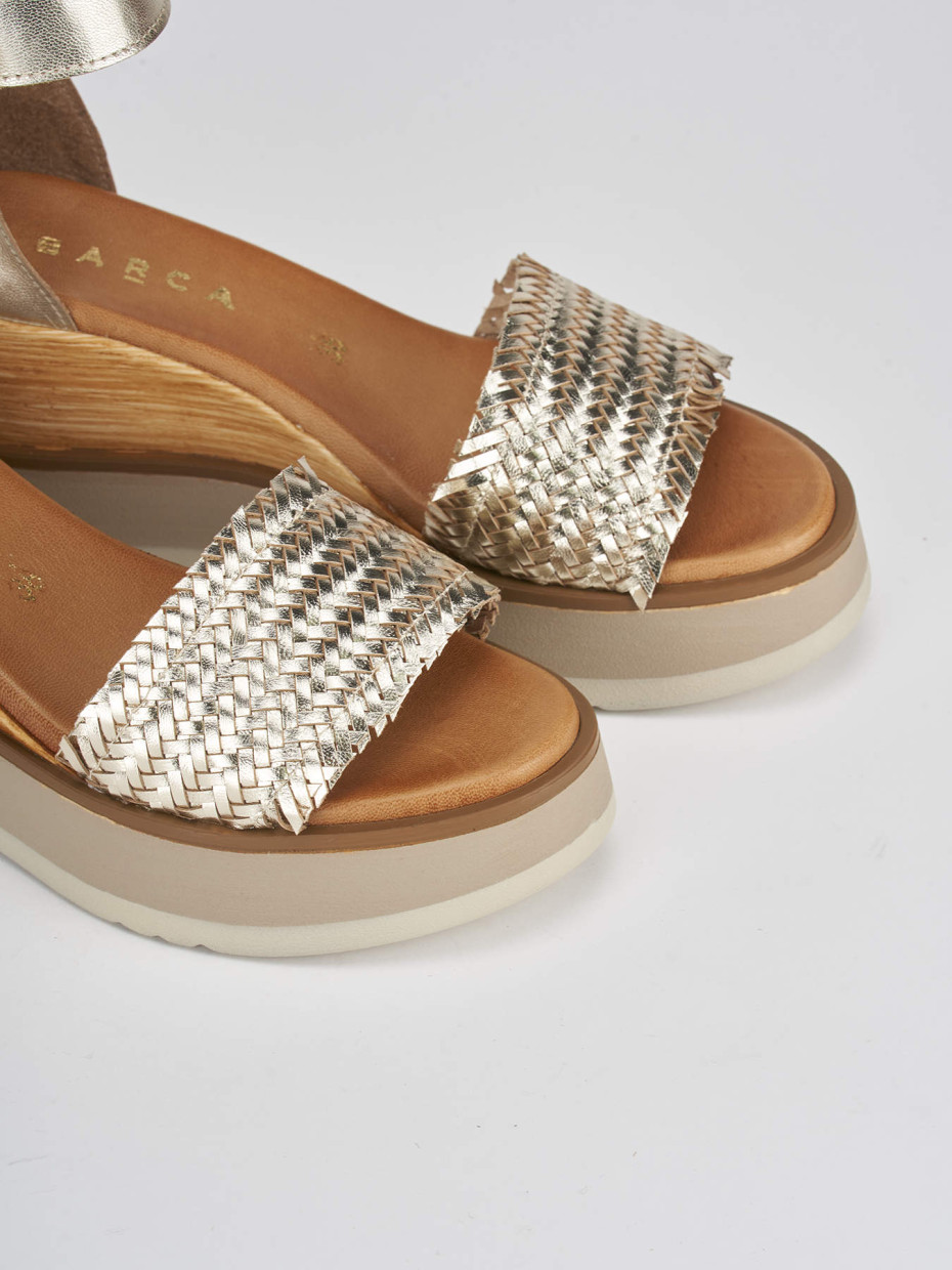 Wedge heels heel 8 cm gold leather