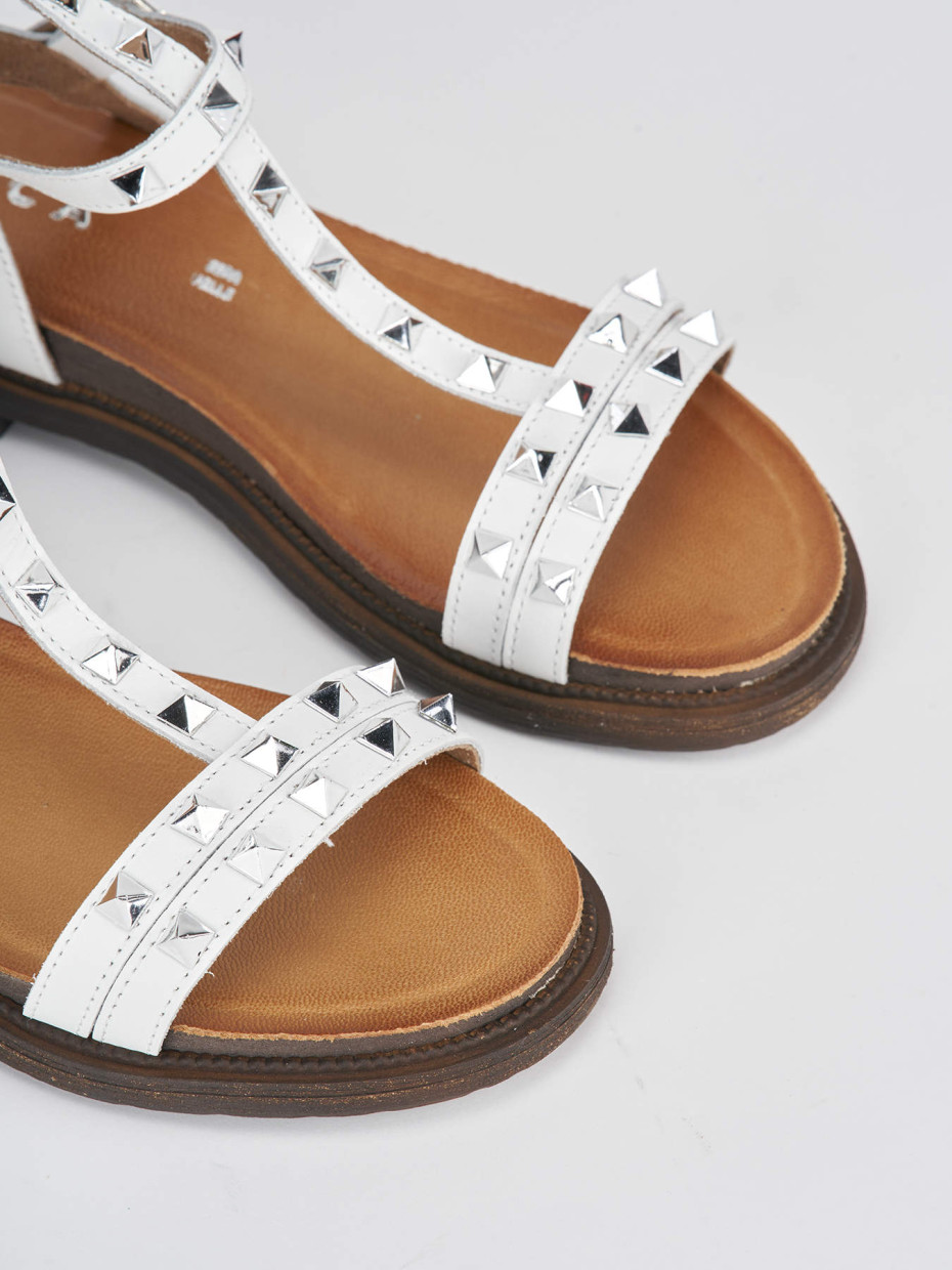 Low heel sandals heel 1 cm white leather