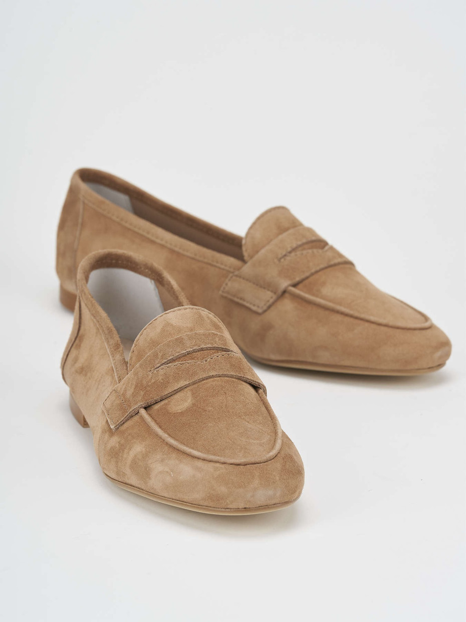 Loafers heel 1 cm beige suede