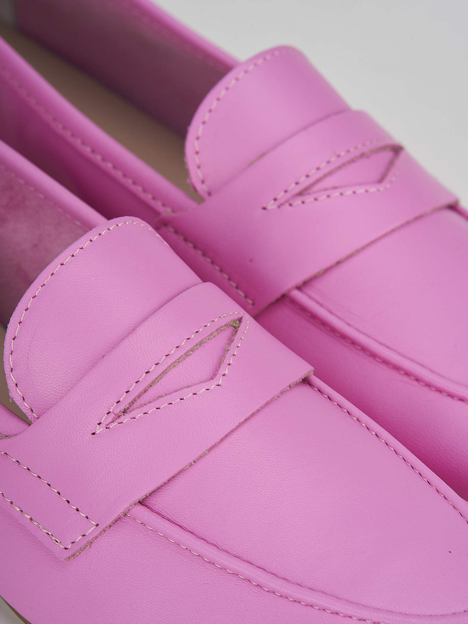 Loafers heel 1 cm pink leather