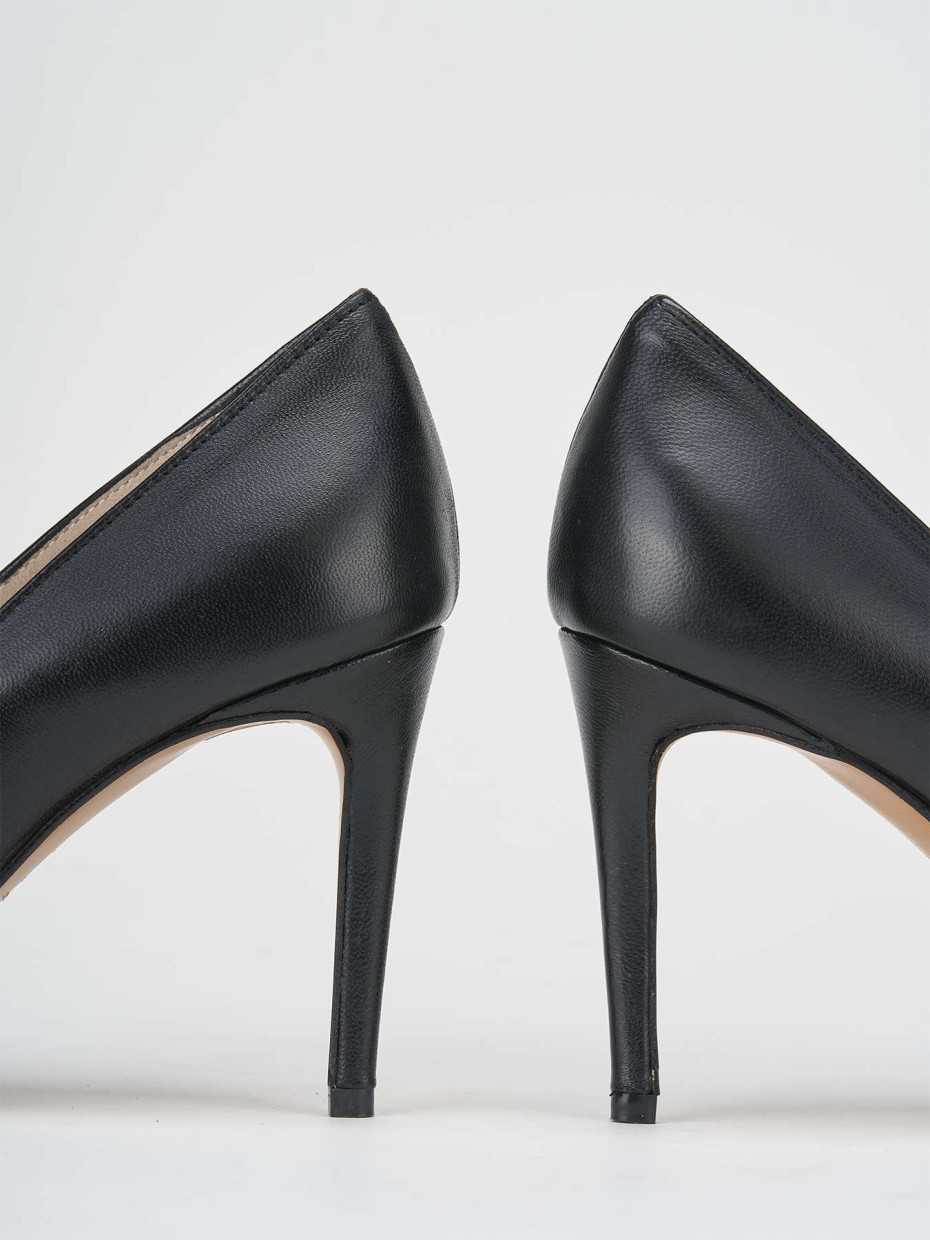 Décolleté e slingback tacco 8cm pelle nero