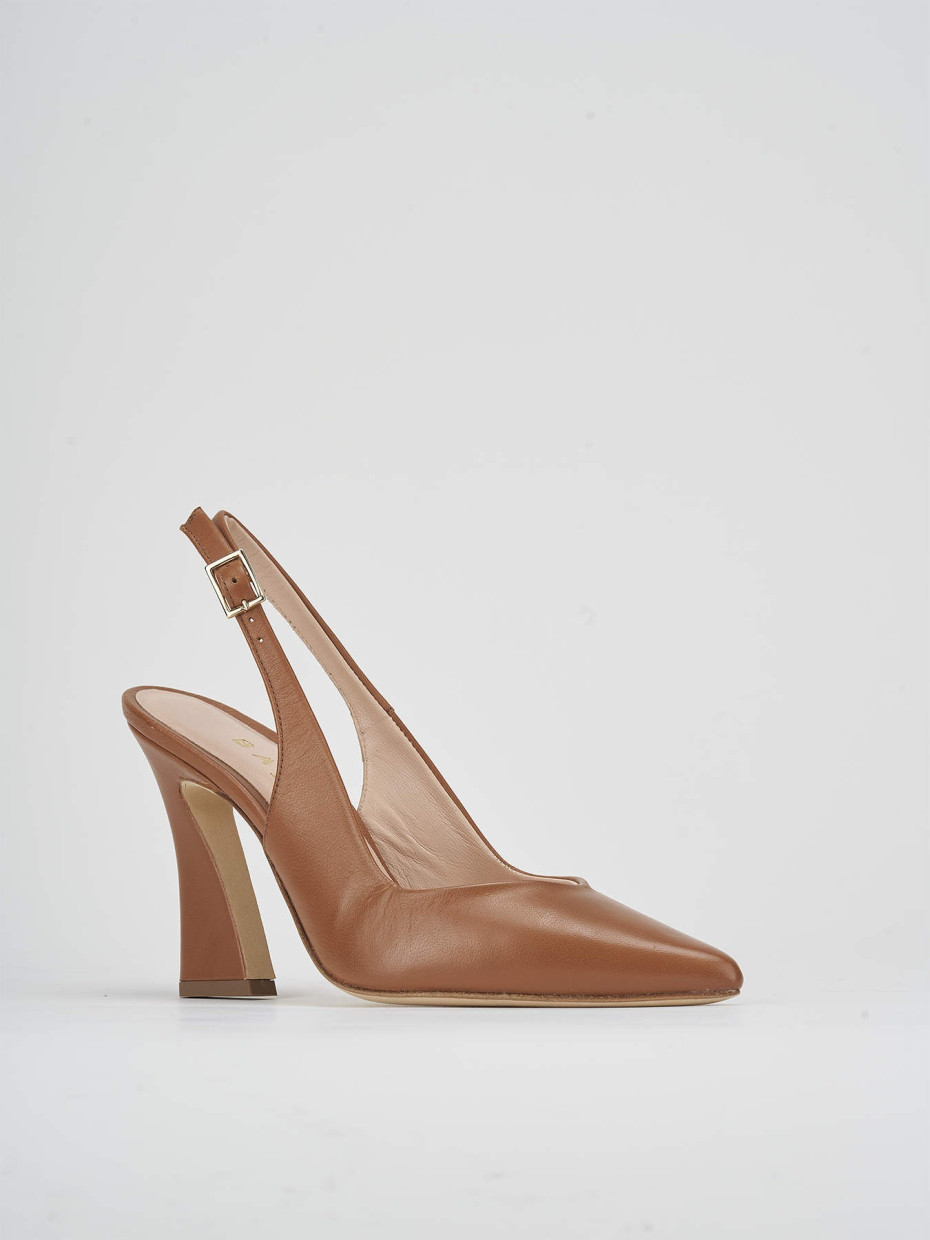 Pumps heel 9 cm brown leather