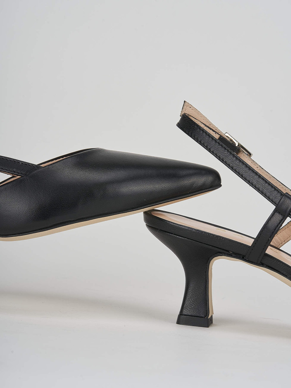 Pumps heel 5 cm black leather