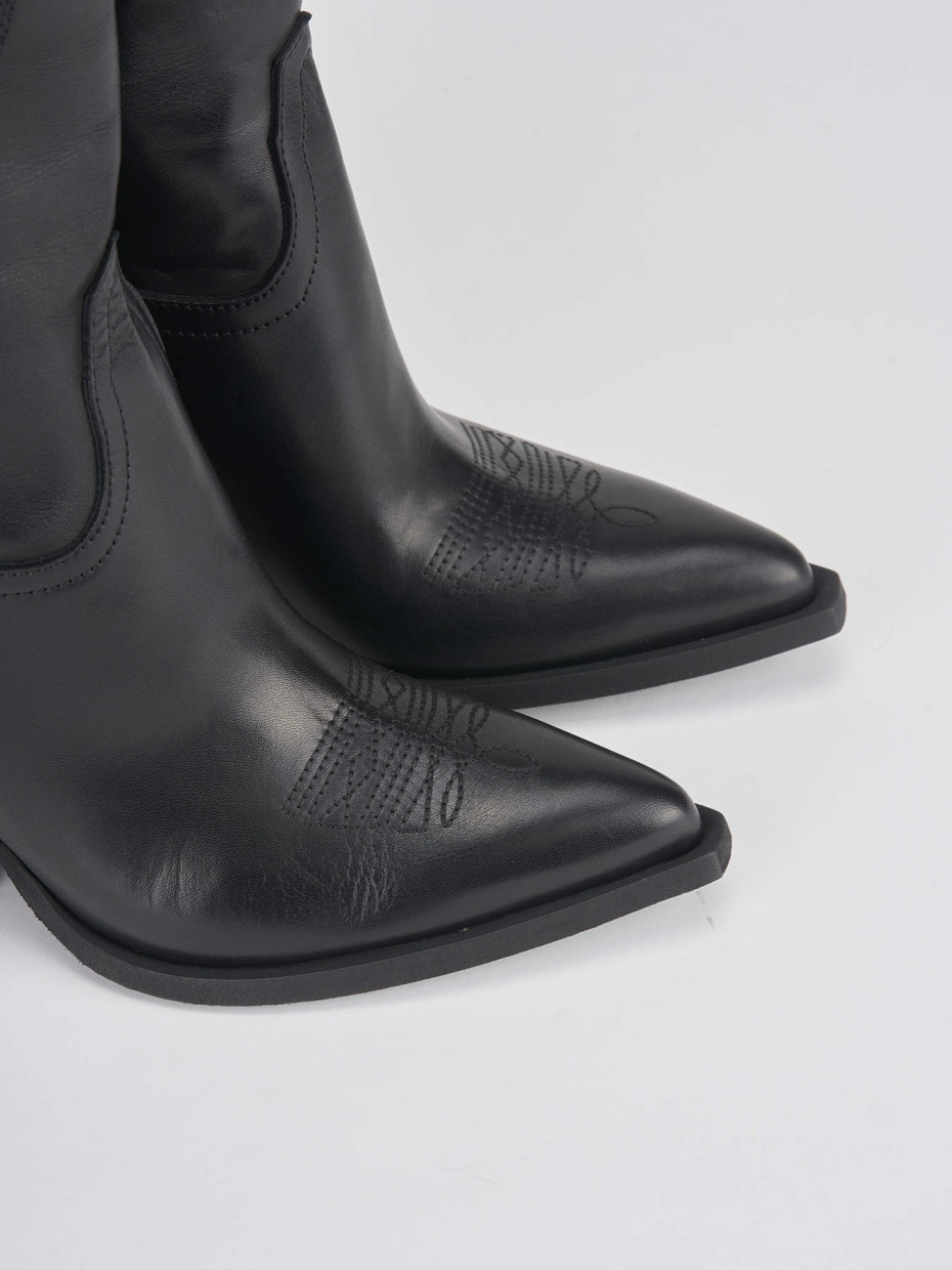 High heel boots heel 7 cm black leather