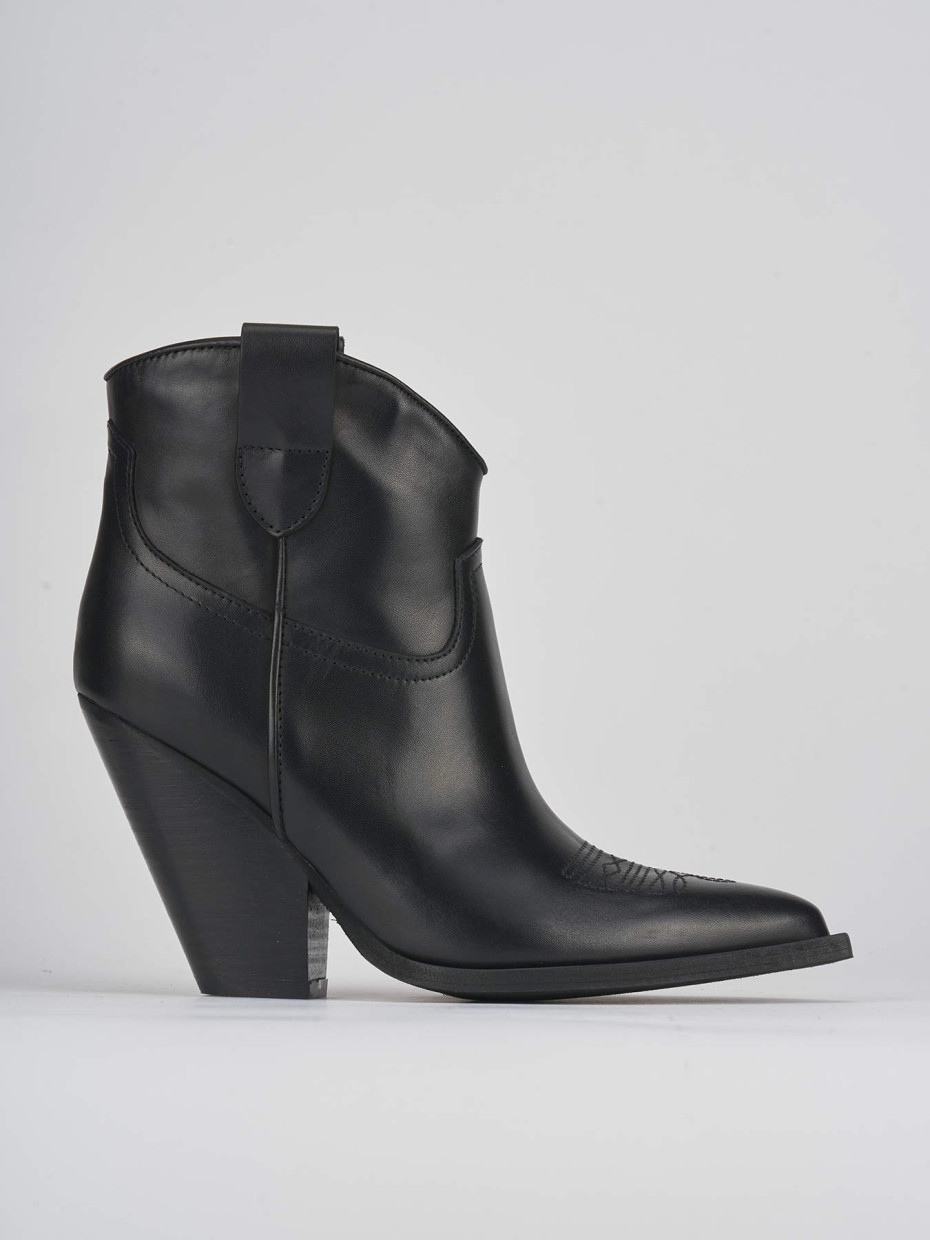 High heel ankle boots heel 7 cm black leather