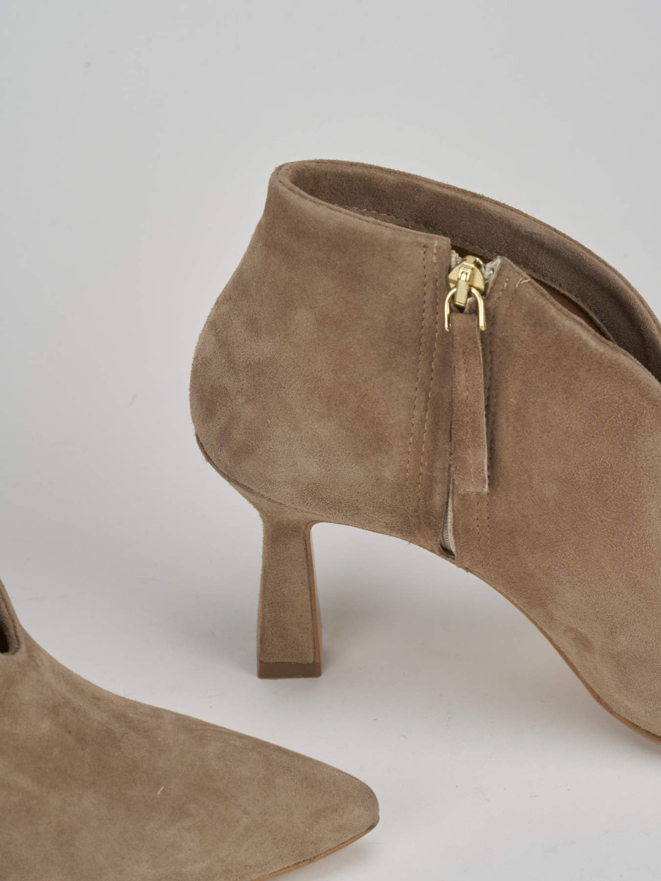 High heel ankle boots heel 6 cm beige suede