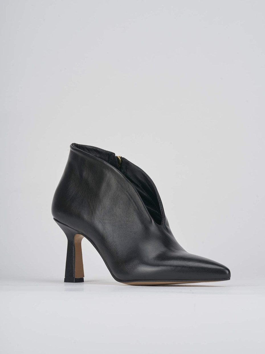 High heel ankle boots heel 6 cm black leather