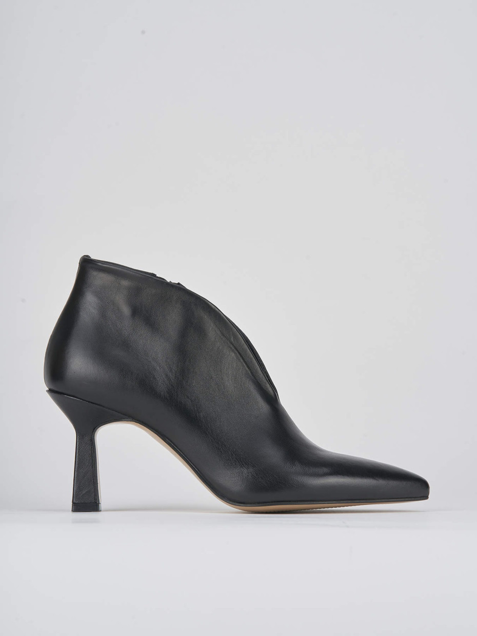 High heel ankle boots heel 6 cm black leather