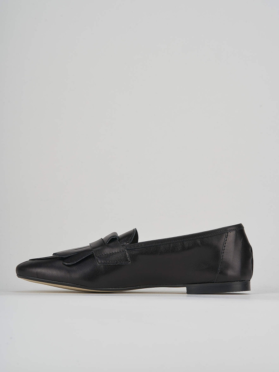 Loafers heel 1 cm black leather