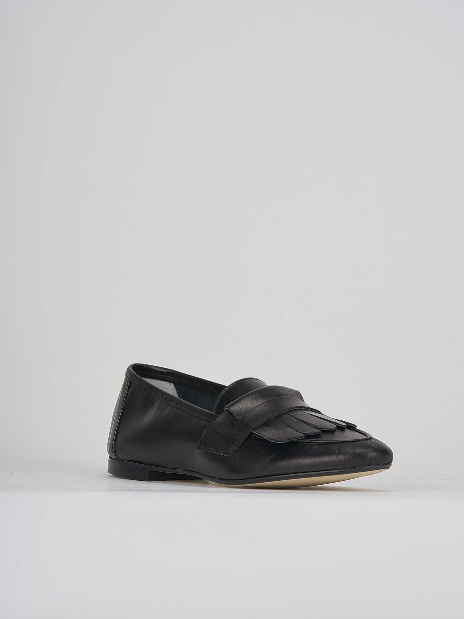 Loafers heel 1 cm black leather