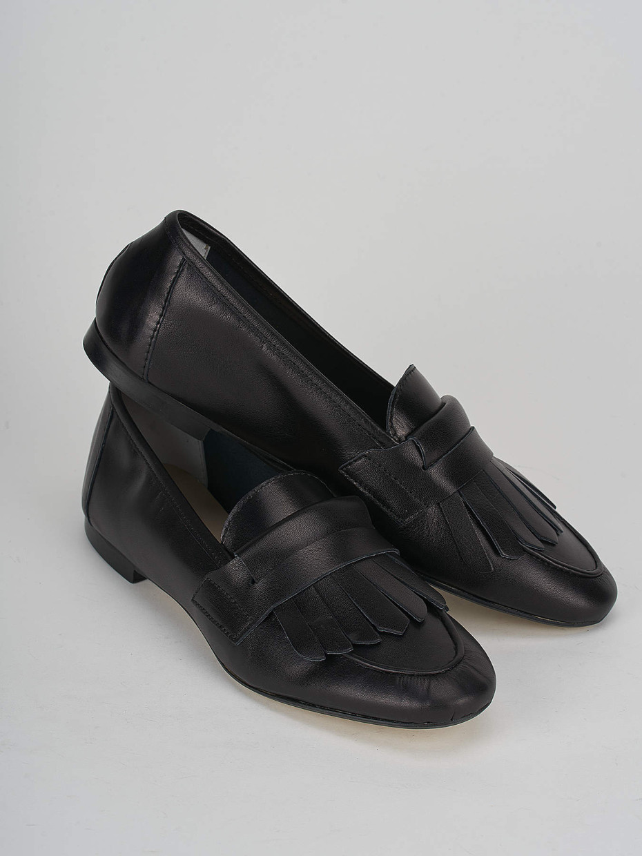 Loafers heel 1 cm black leather