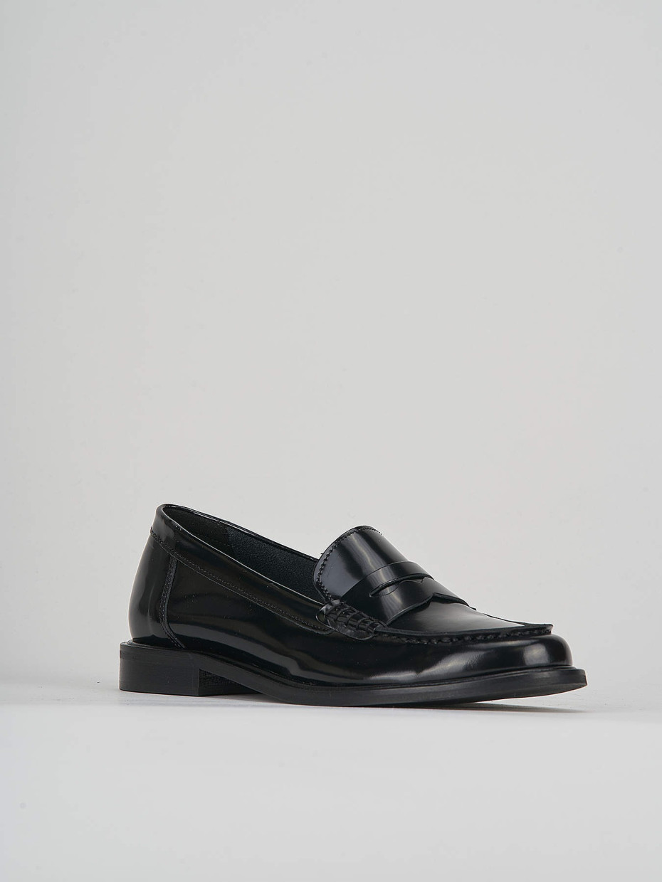 Loafers heel 2 cm black leather