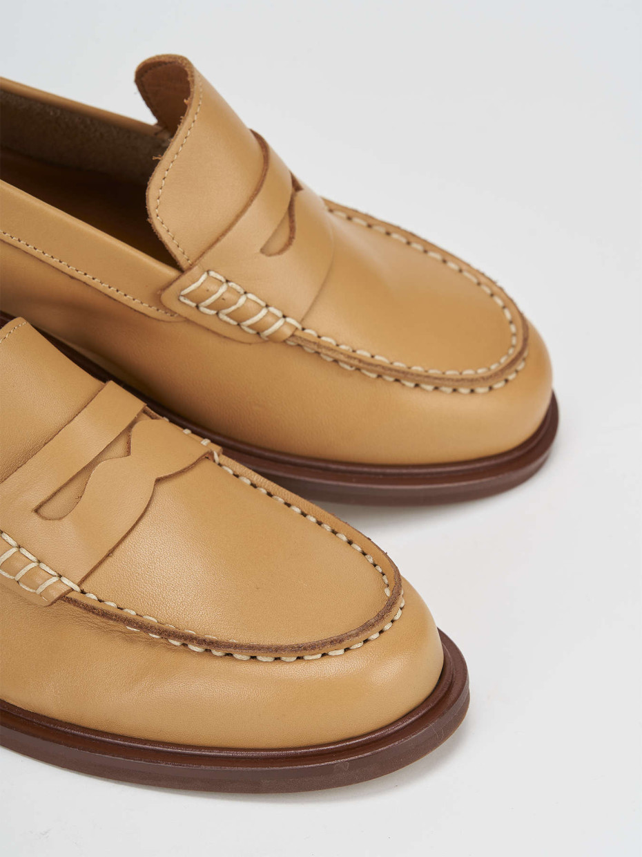 Loafers heel 1 cm brown leather