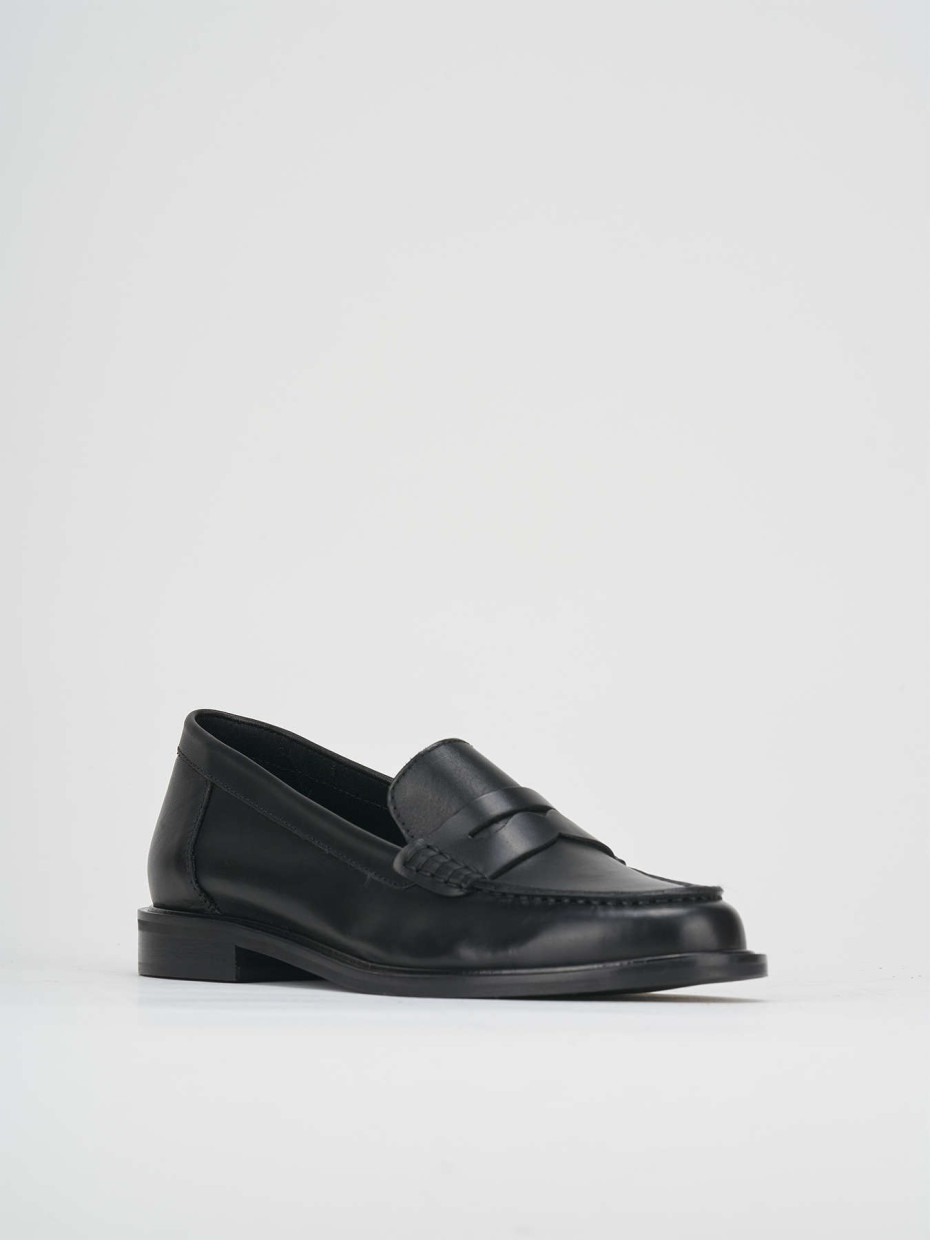 Mocassino tacco 1 cm nero pelle