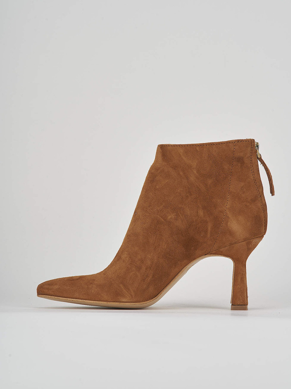 High heel ankle boots heel 7 cm brown suede