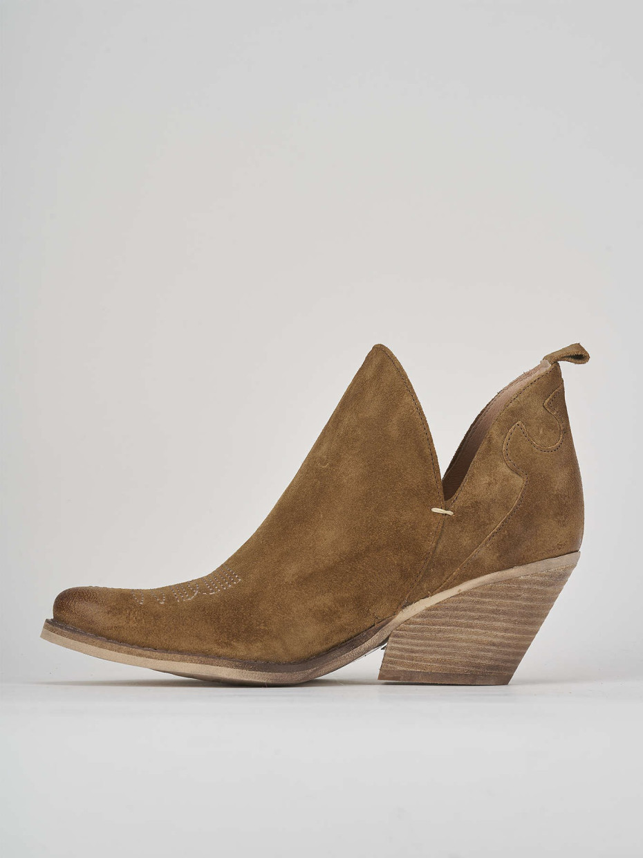 High heel ankle boots heel 6 cm beige suede