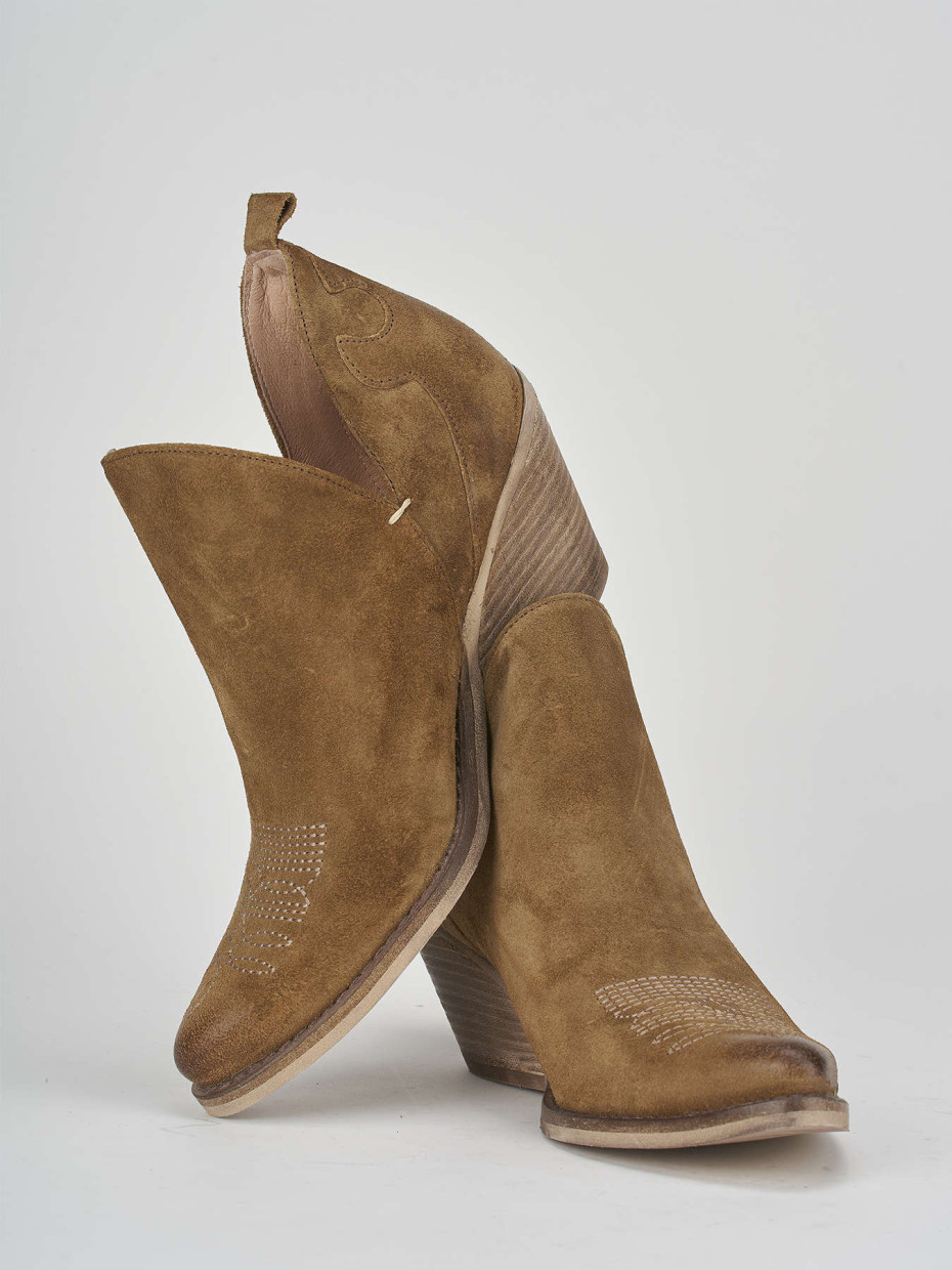 High heel ankle boots heel 6 cm beige suede