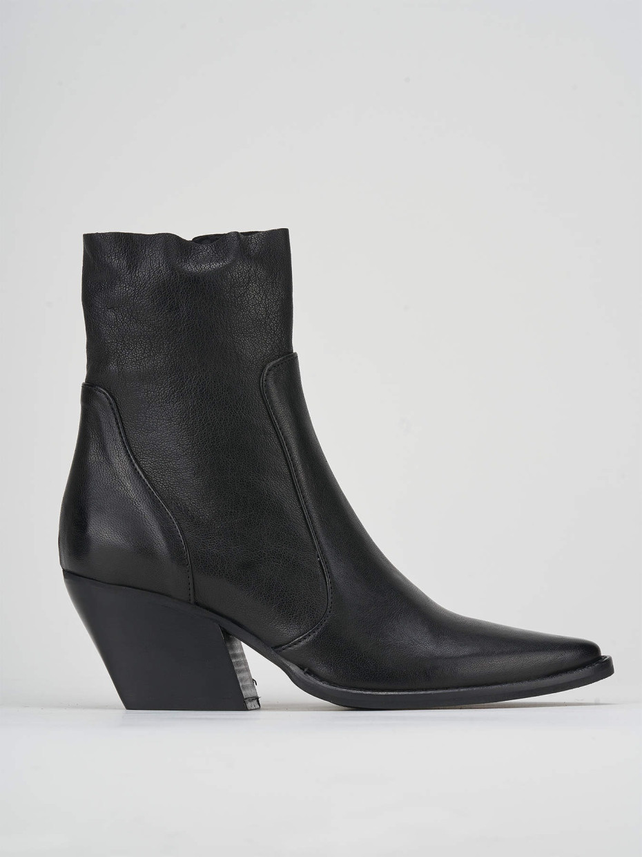 High heel ankle boots heel 7 cm black leather