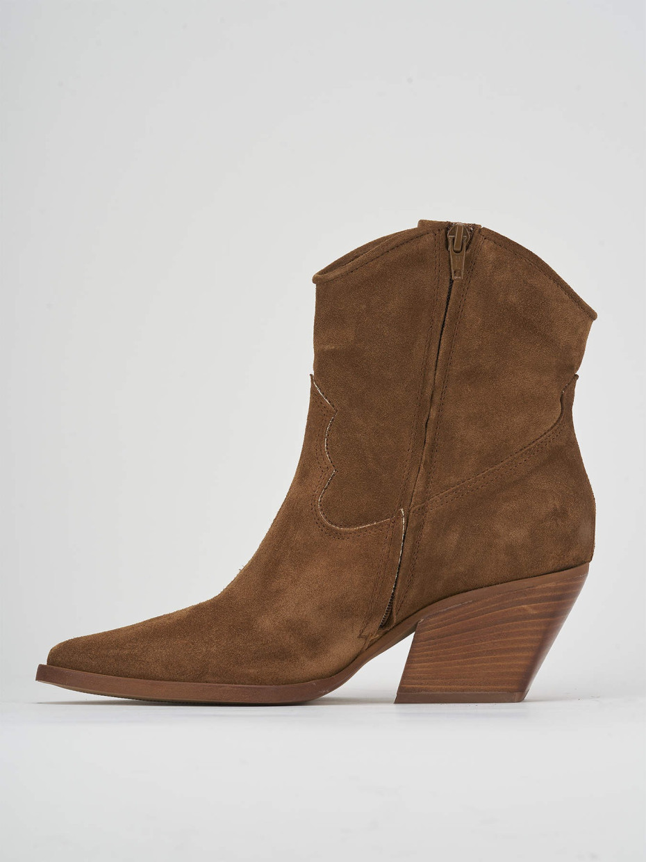 High heel ankle boots heel 7 cm brown suede