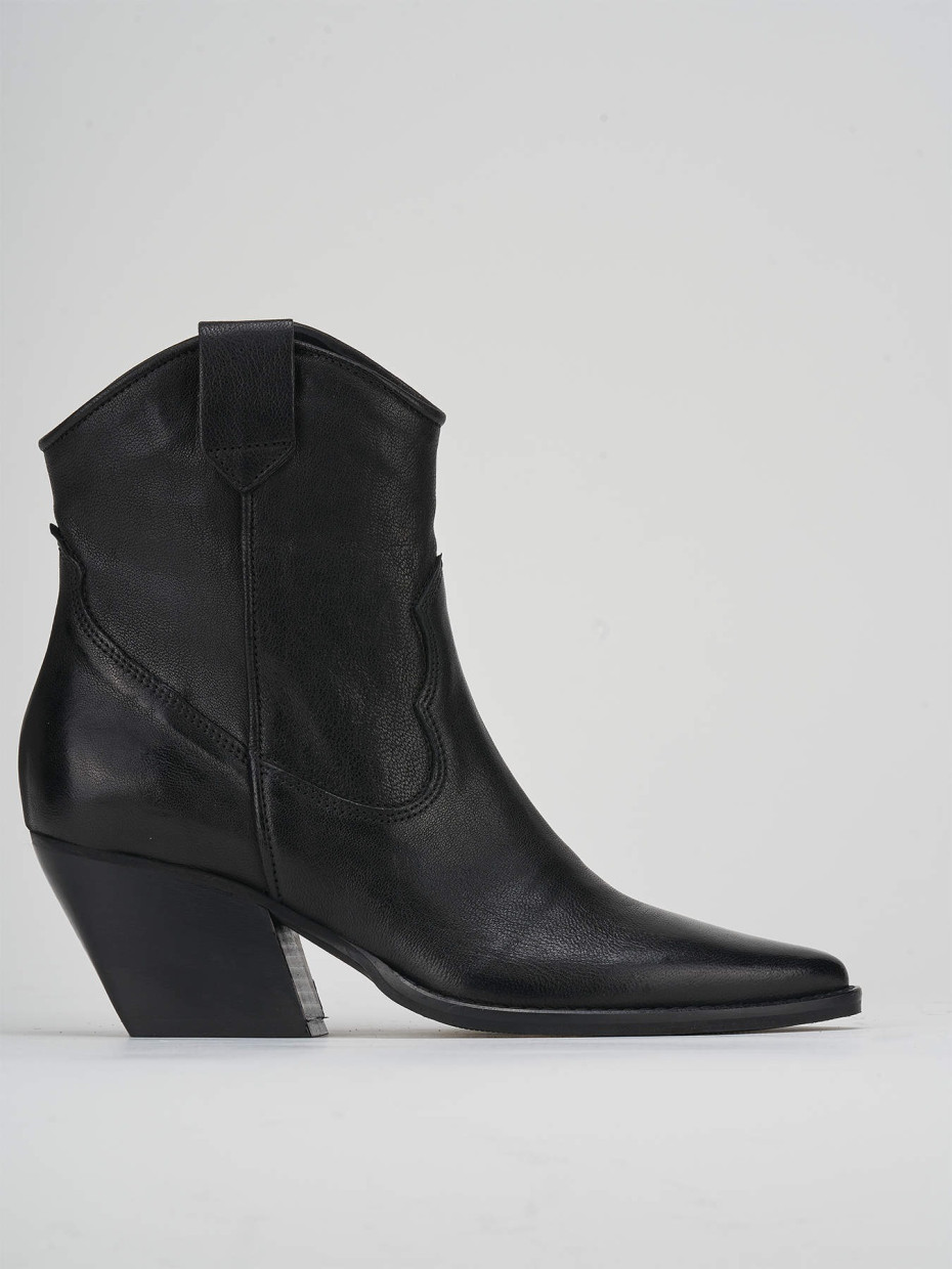 High heel ankle boots heel 7 cm black leather