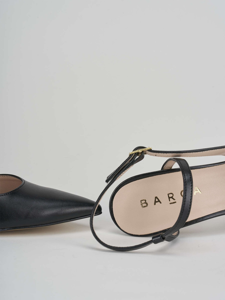 Slingback decolte' tacco 9 cm  nero pelle