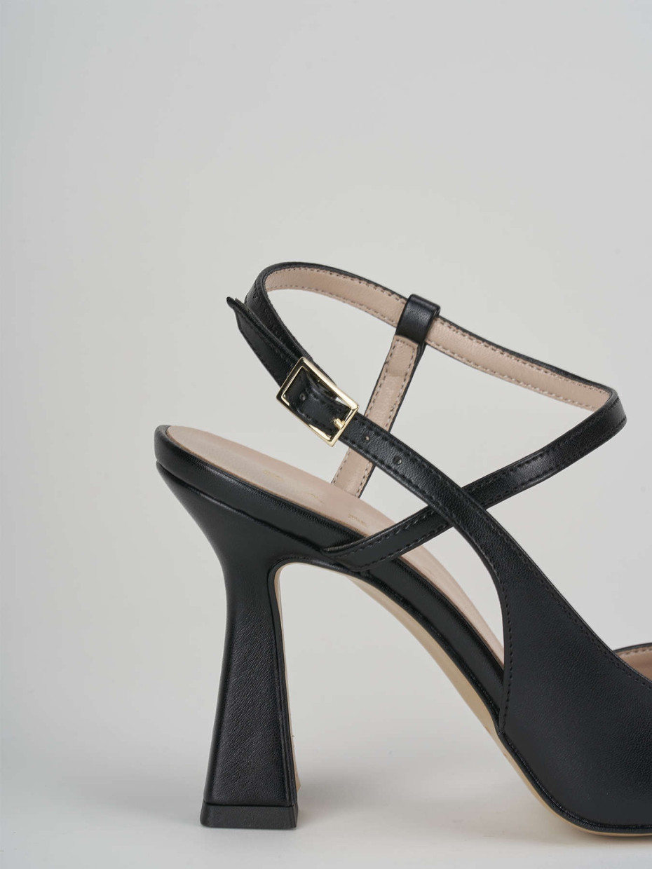 Slingback decolte' tacco 9 cm  nero pelle