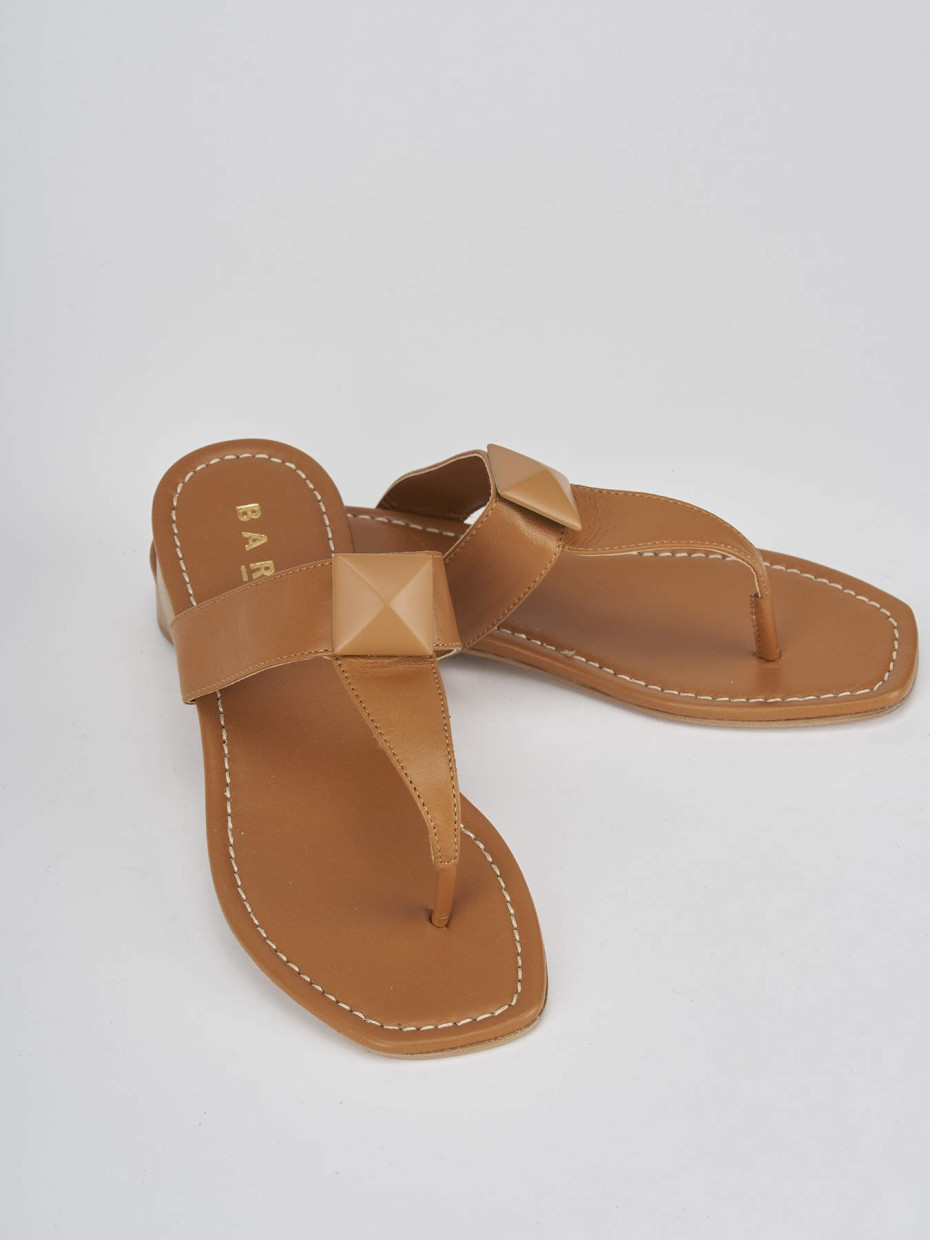 Slippers heel 1 cm brown leather