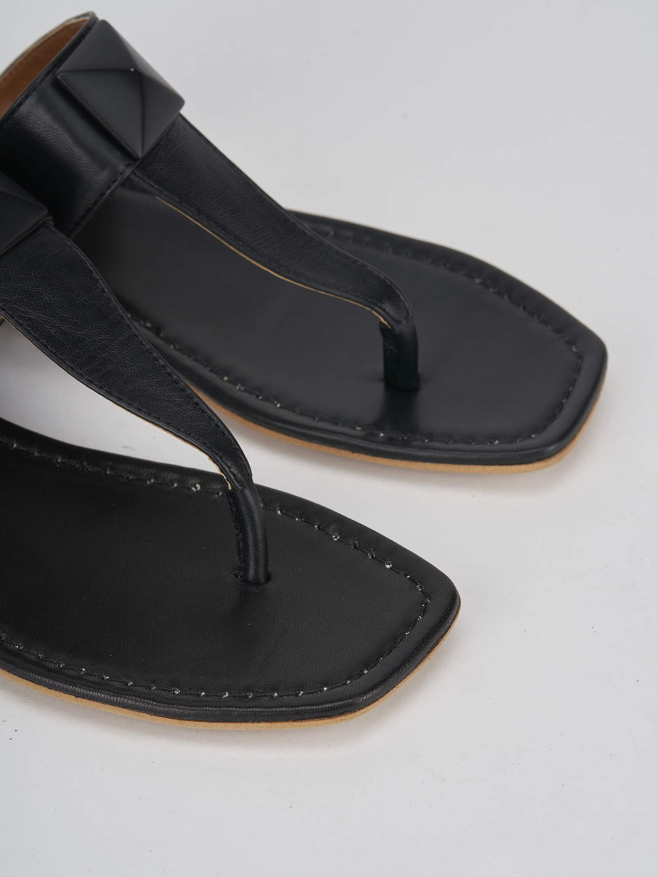 Slippers heel 1 cm black leather