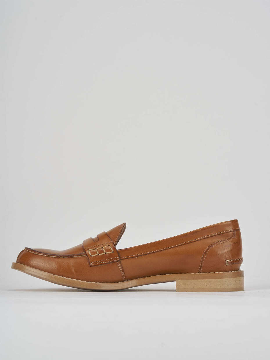 Loafers heel 2 cm brown leather