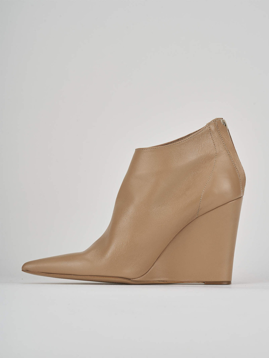 High heel ankle boots heel 9 cm beige leather